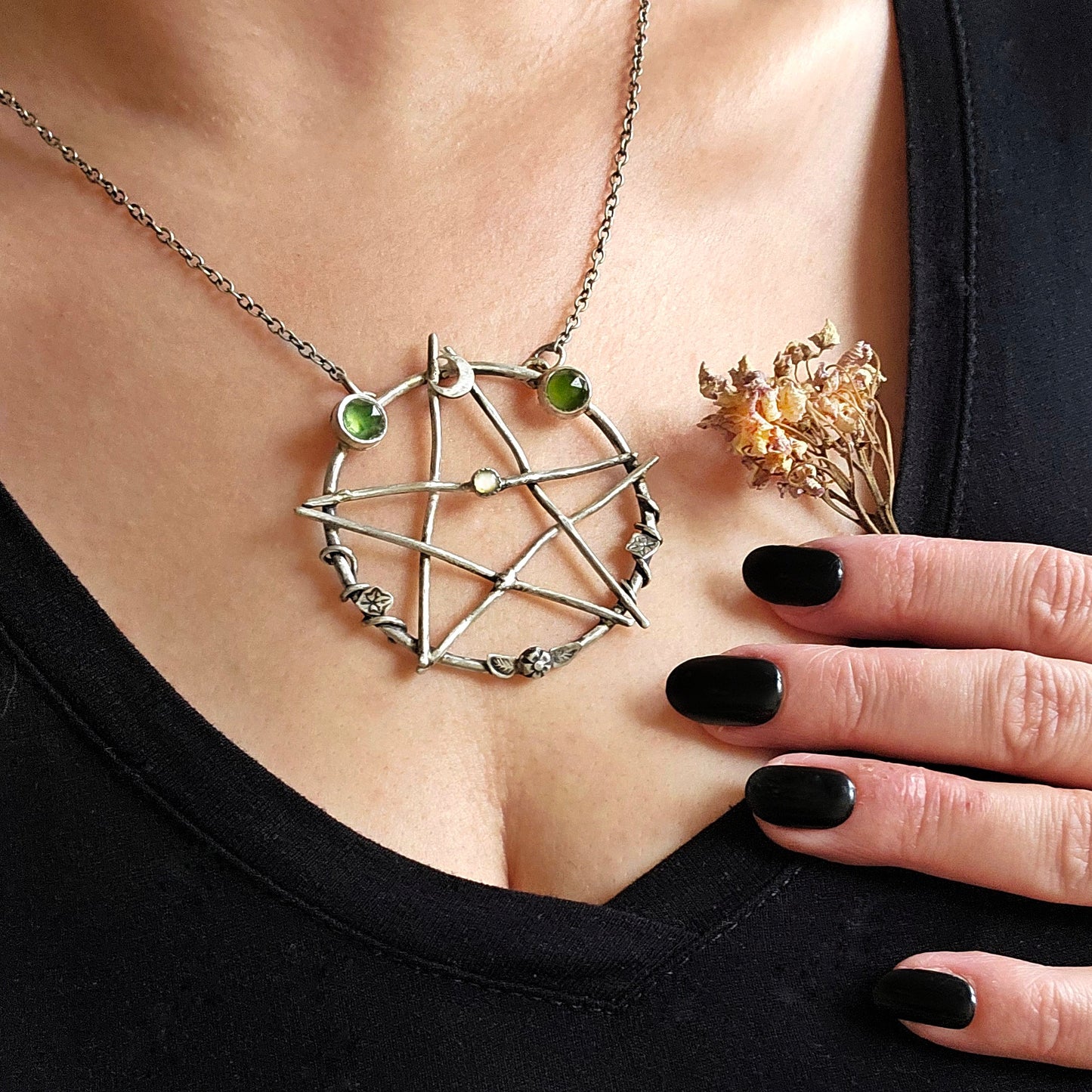 Woods Witch Pentacle 2 ~ Serpentine & Moonstone