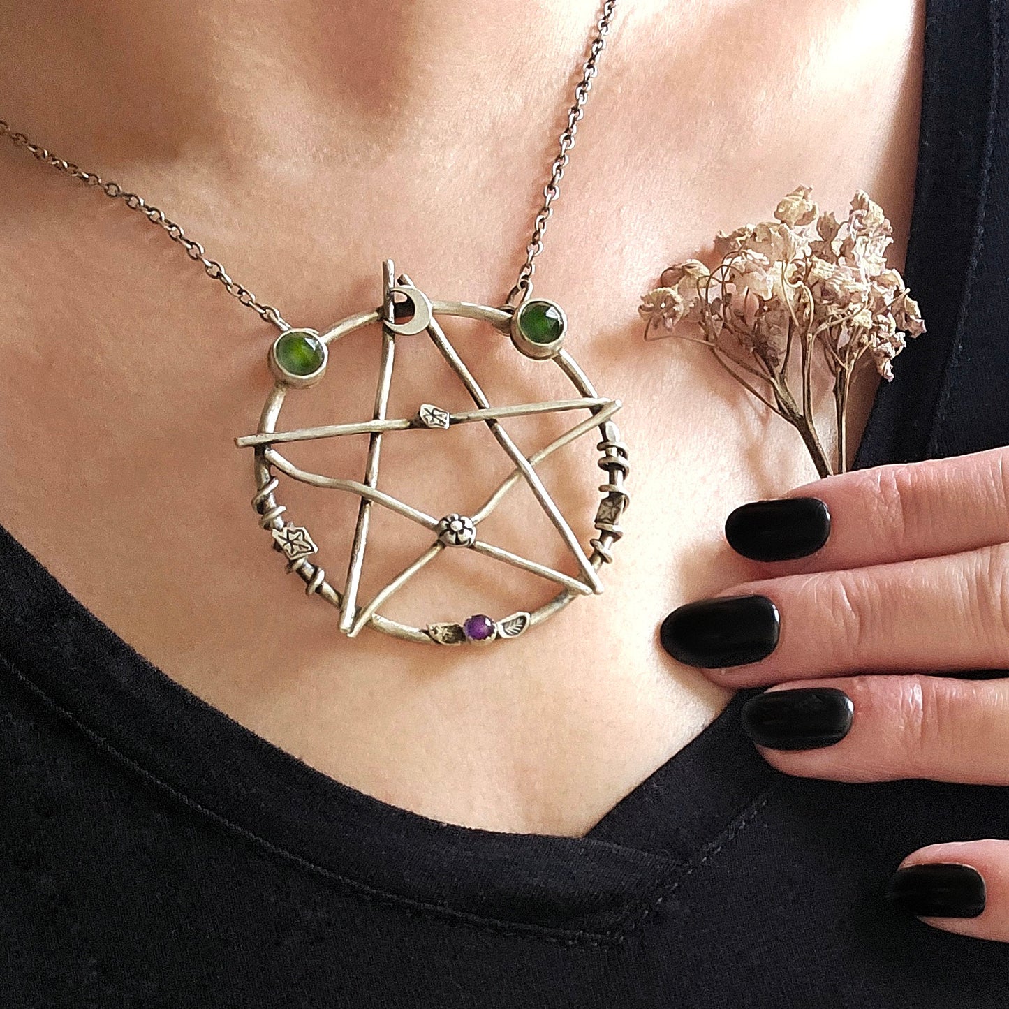 Woods Witch Pentacle 6 ~ Serpentine & Amethyst